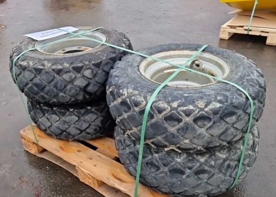 Set 4 Anvelope Continental 10.0/75-15.3 cu Jante