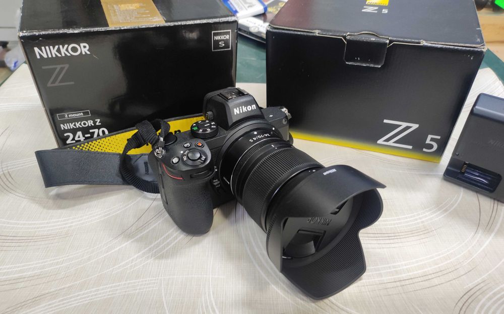 Фотоапарат Nikon Z5 Black + Обектив Nikon Z 24-70mm f4