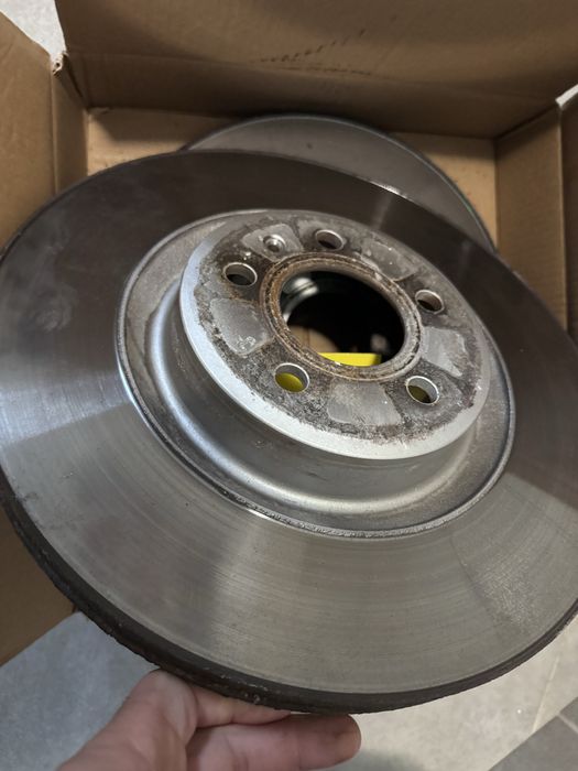 Спирачни дискове Audi A6 C7 245ks