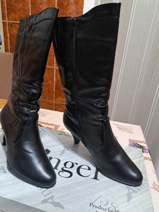 Cizme de damă din piele