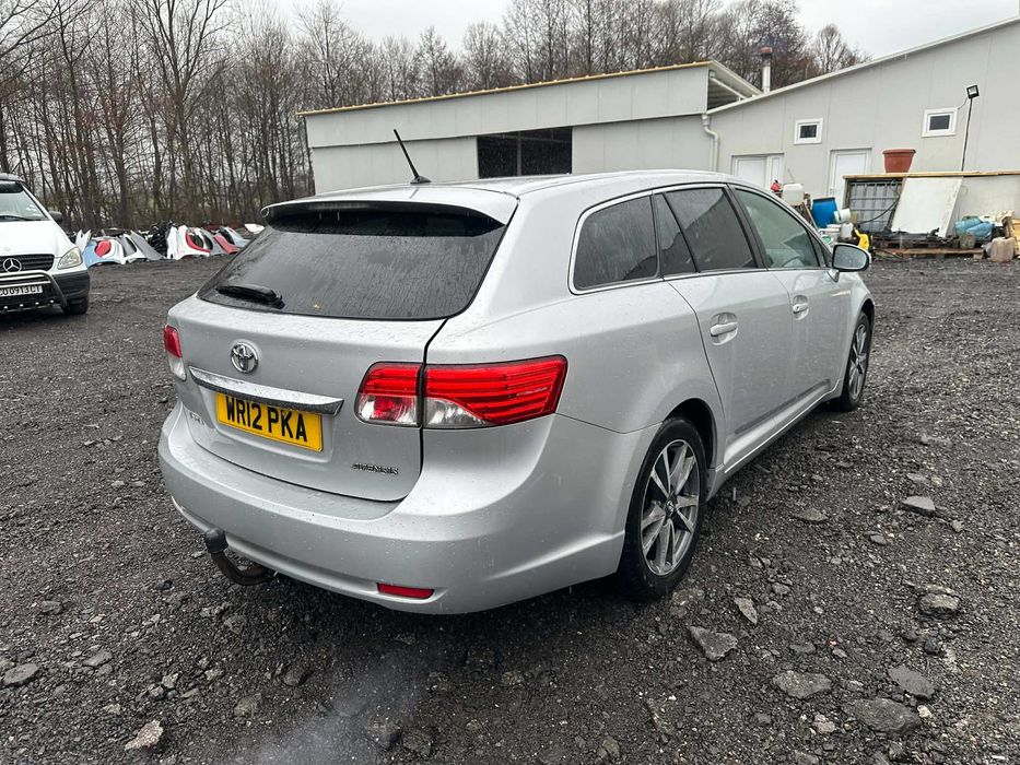 НА ЧАСТИ Toyota Avensis 2012г 2. 0 D-4D 124 к. с.