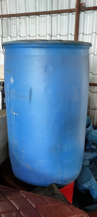 Продам бочки пластиковые