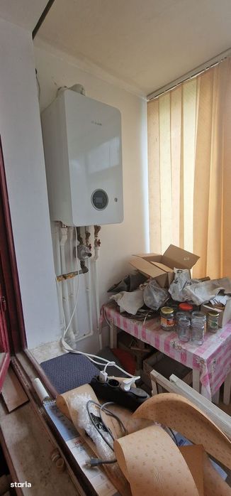 Trei camere etajul 1 , apartament Central.