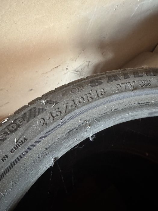 Anvelopa sailun 245/40 R18 o bucata