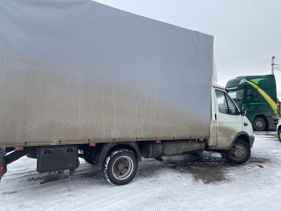 Продам газель тентованую