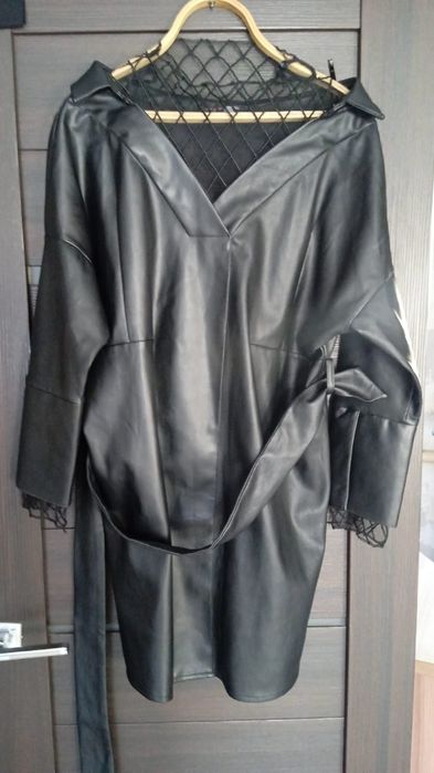 Продам платье кожаное