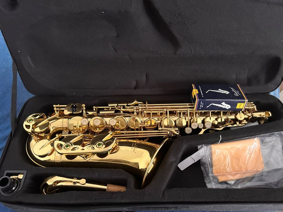Vand saxofon alto