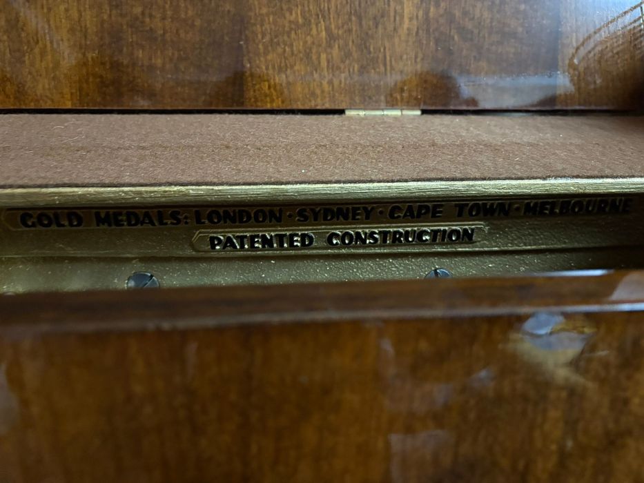 Продам пианино Weinbach