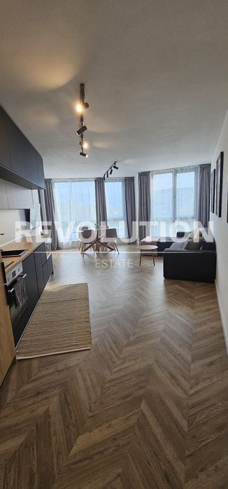 Дава се под наем Двустаен апартамент в Пловдив, Христо Смирненски - 74 кв.м за 650 € - Снимка #1