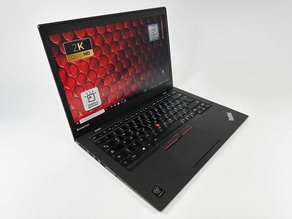 Laptop Lenovo Thinkpad X1 Carbon G3 i7 8 gb ram 256 gb ssd Ecran 14 inch Rezolutie 2K Design ultraslim Gama business Factura si Garantie 1 an