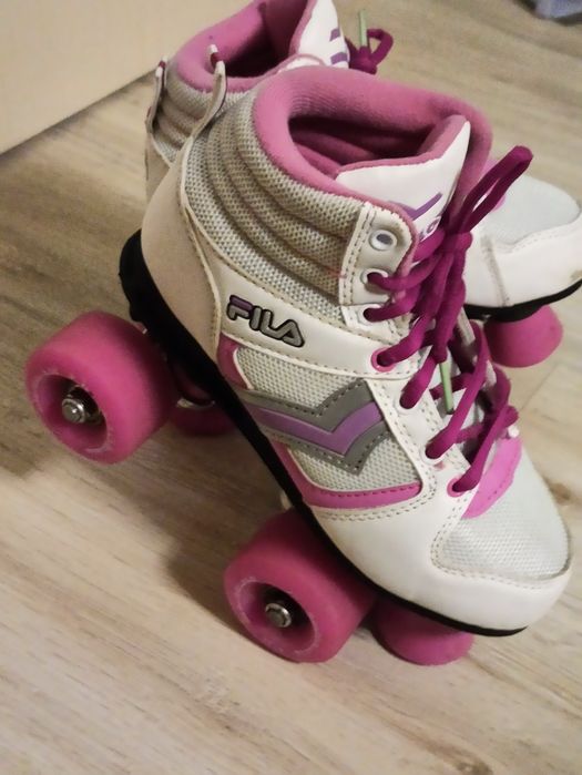 Детски кънки 35номер + ПОДАРЪК каска