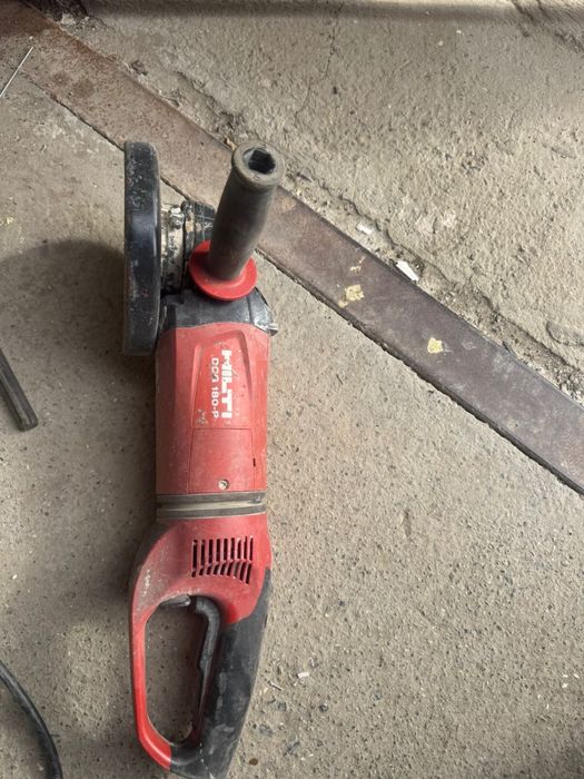 Болгарка  Hilti 180