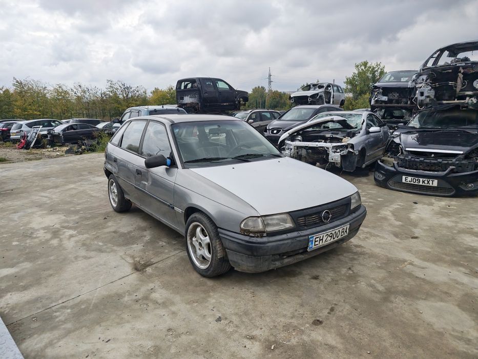Opel Astra 1.7 DTL 70k. На части