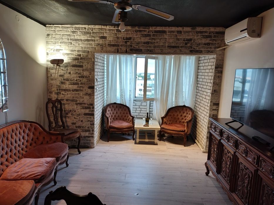 Închiriez apartament cu douã camere in regim hotelier