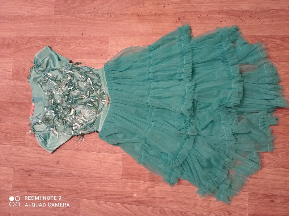 Продам.   платье