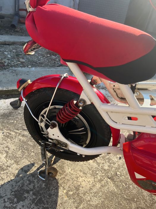 De vanzare scuter electric Cuxi