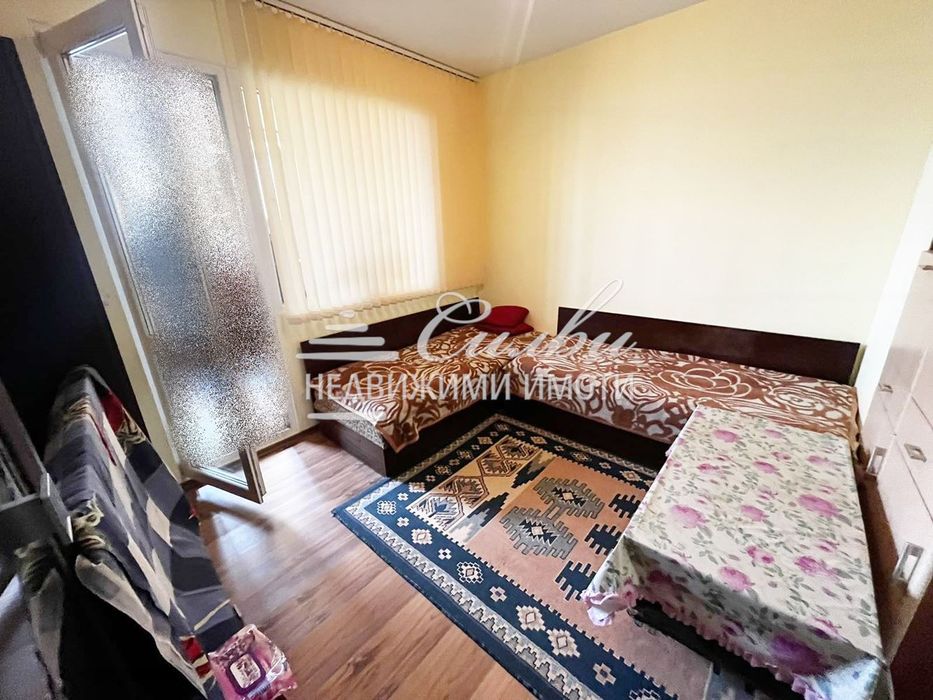 Продава се Тристаен апартамент в Шумен, Боян Българанов 2 - 85 кв.м за 591 €/кв.м - Снимка #2