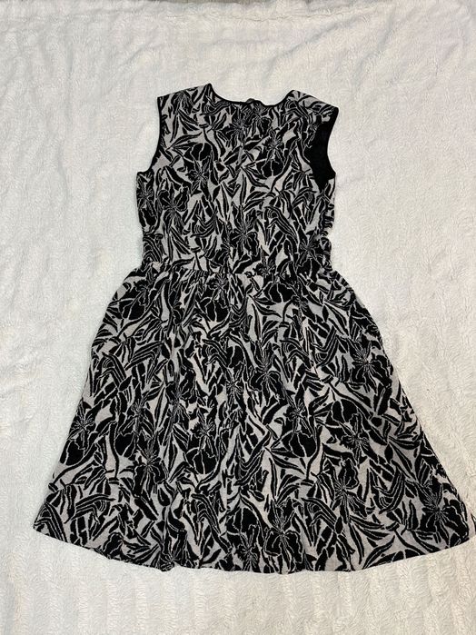 Rochie Max&co lana neagra cu alb