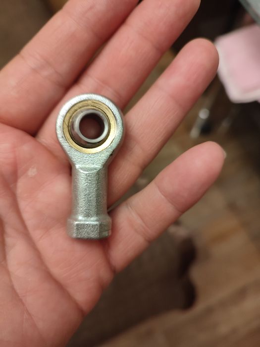 Шарнир, шарнирный подшипник.