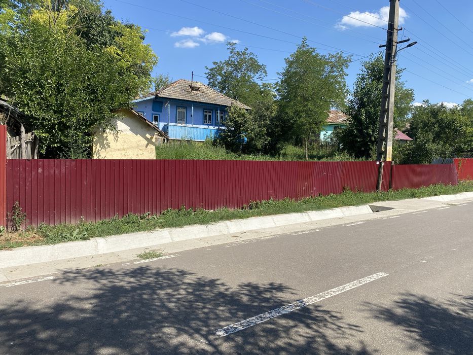Casa batraneasca de vanzare