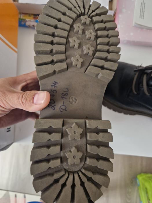 Зимние детские сапоги