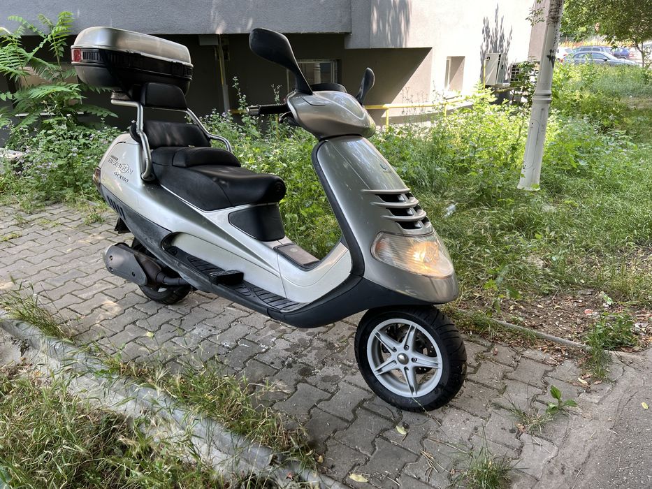Piaggio Hexagon 180 4T
