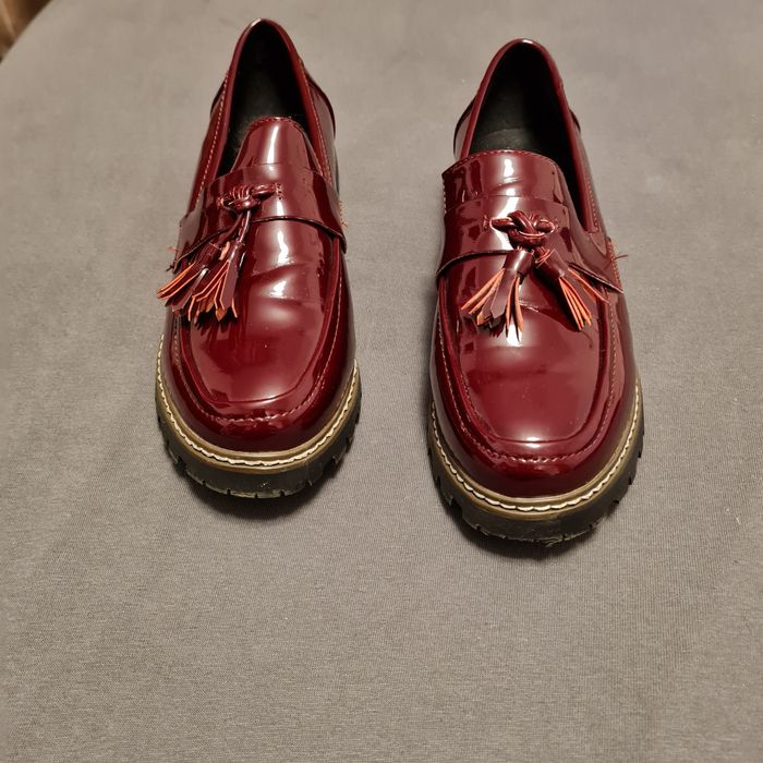 Vând pantofi mărimea 38