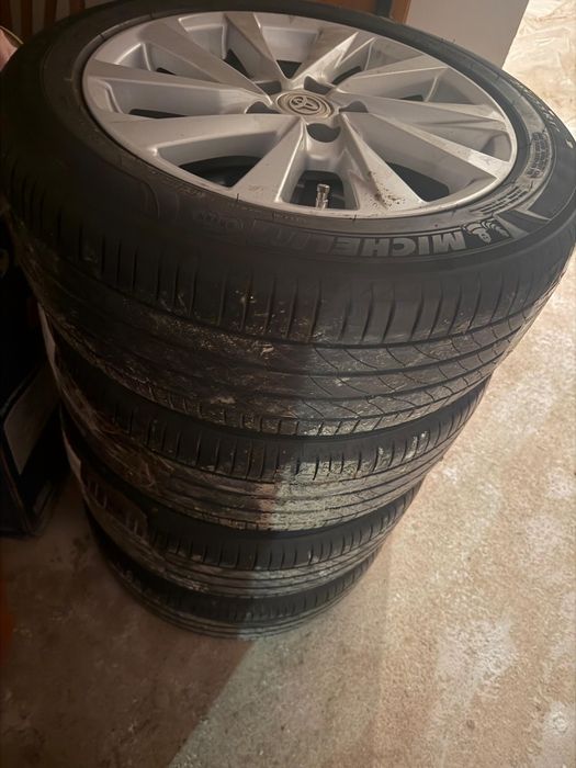 Продам диски с резиной