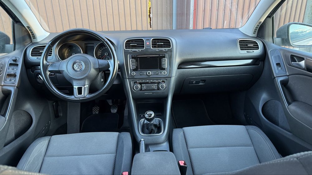 VOLKSWAGEN Golf 2011 — imagine 5