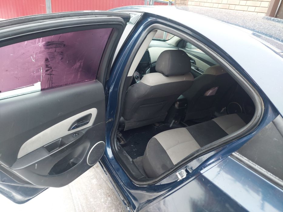 Продам машину шевроле круз