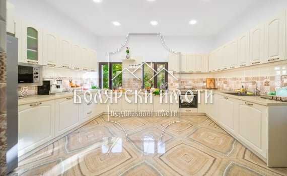 Продава се Къща в с. Хъневци, Област Велико Търново - 360 кв.м за 1857 €/кв.м - Снимка #10