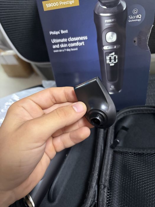 PHILIPS SHAVER S9000 нов без забележка шейвър филипс неизползван