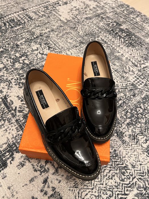 Обувь фирмы Enjoin