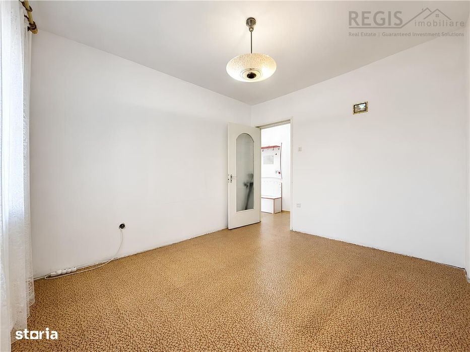 Apartament cu 3 camere de vanzare in zona Grivitei