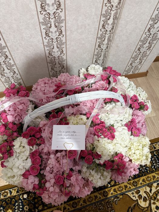 Букет с шарами.