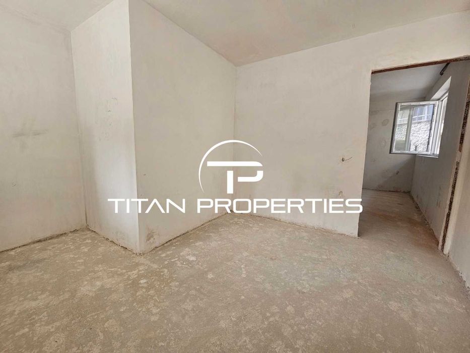 Продава се Двустаен апартамент в Варна, Аспарухово - 47 кв.м за 1596 €/кв.м - Снимка #1