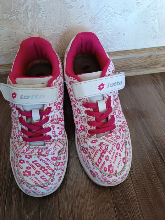 Спортни обувки Lotto