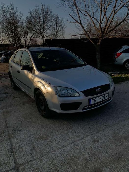 Vând schimb Ford focus mk2