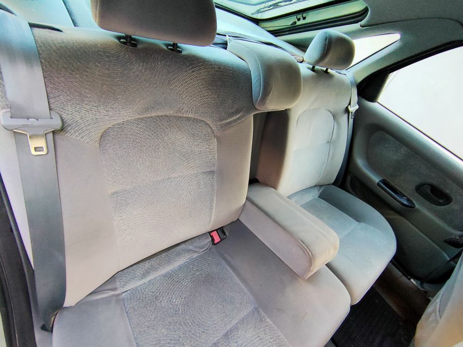 Dezmembrez Renault Laguna 1 ph2 1.6 16v 1998 editie Concorede