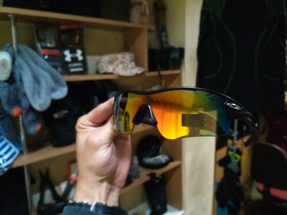 Очки Oakley