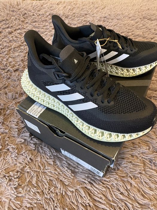 Adidasi adidas