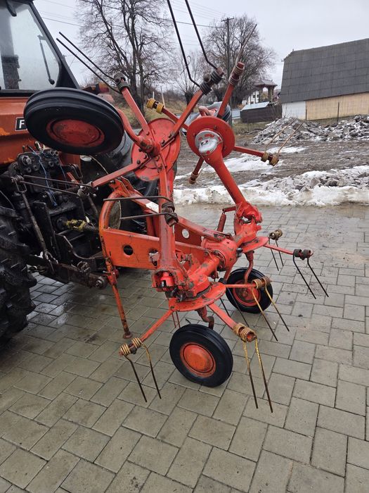 Grebla de împrăștiat fanu