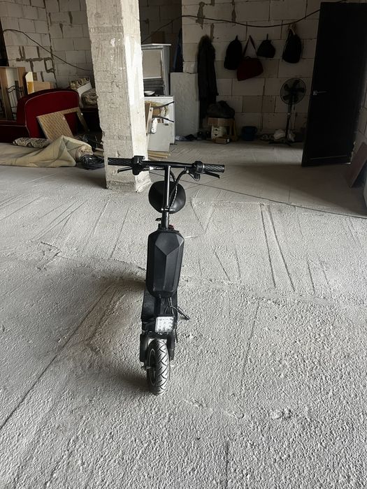 Продам электросамокат