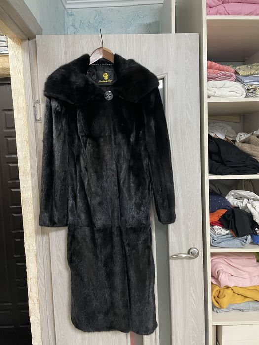 Продам норковую шубу