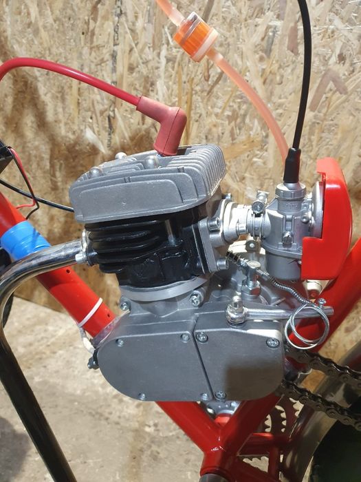 Vând bicicleta cu motor 100cc nou