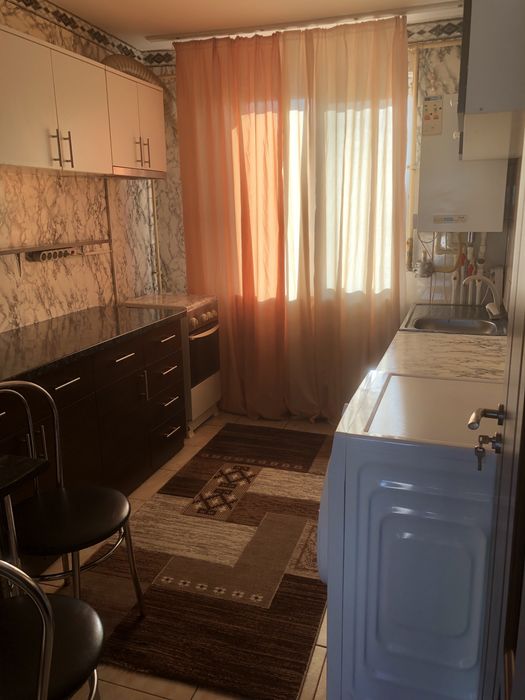 Inchiriez apartament 3 camere zona Catanga