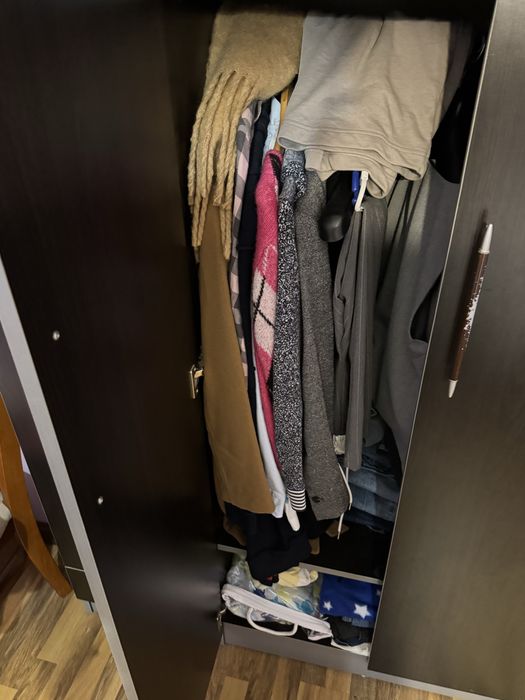 Гардероб трикрилен