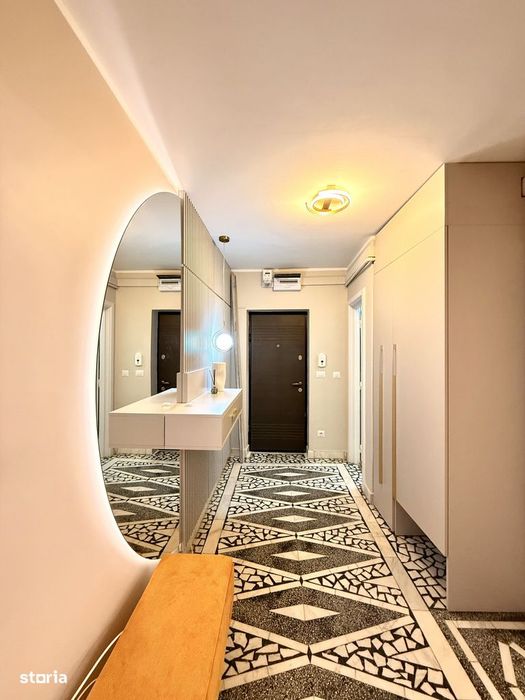 Ap. 3 camere , renovat , garaj - Ultracentral