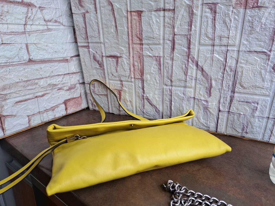 дамска чанта,Gianni Chiarini,жълта малка чантичка-естествена кожа