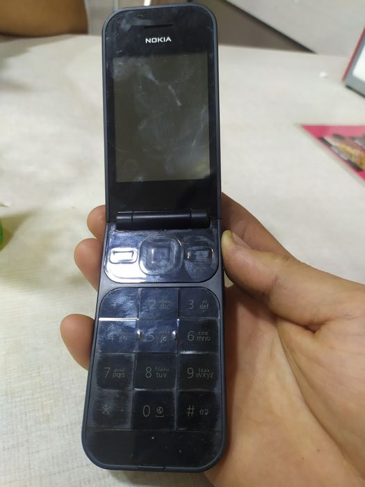 Nokia telefon sotiladi holati yangi